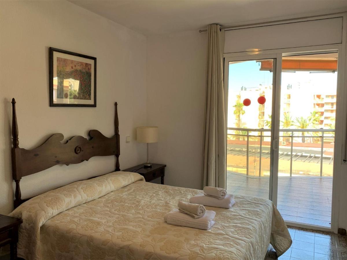 El Pinar Fuente Luminosa Apartman Salou Kültér fotó